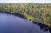 Земельный участок с внутренним озером Ленинградская область